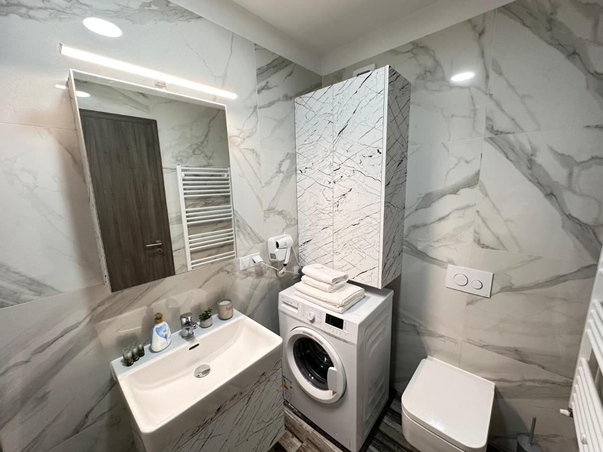 Deluxe Cozy Apartments - Coresi Mall #Braşov Exterior foto