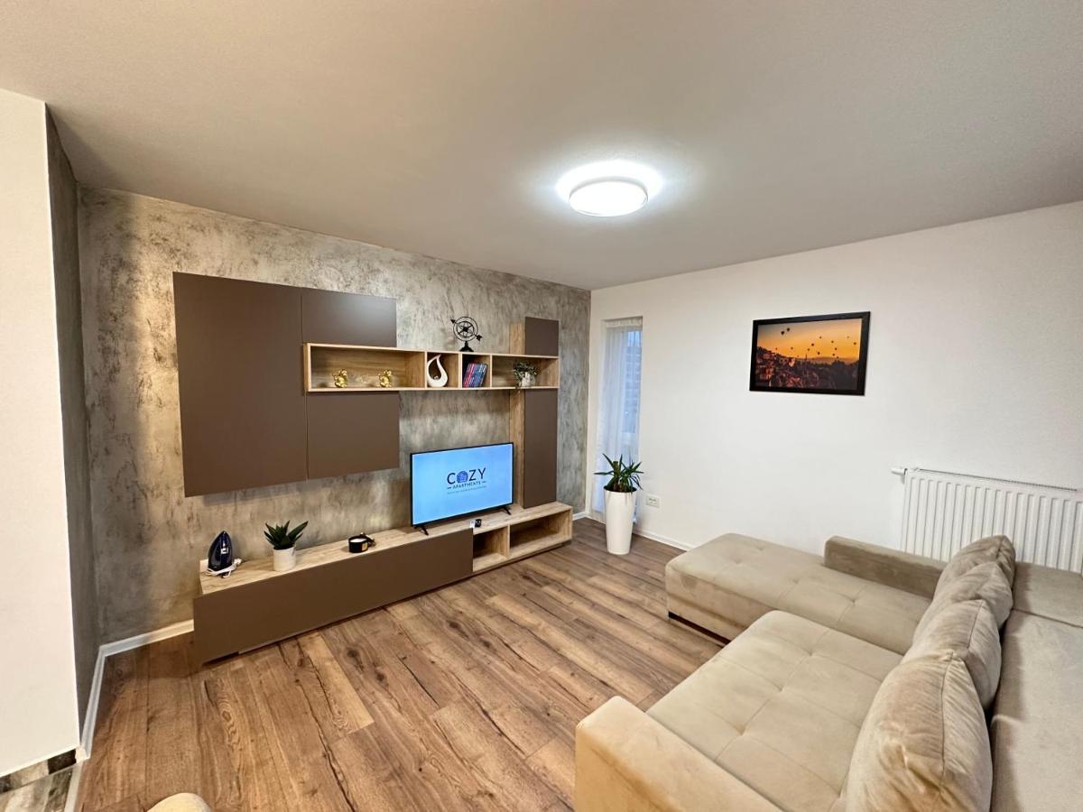 Deluxe Cozy Apartments - Coresi Mall #Braşov Exterior foto