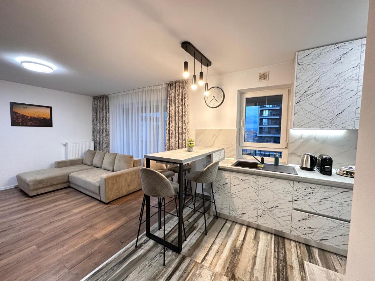 Deluxe Cozy Apartments - Coresi Mall #Braşov Exterior foto