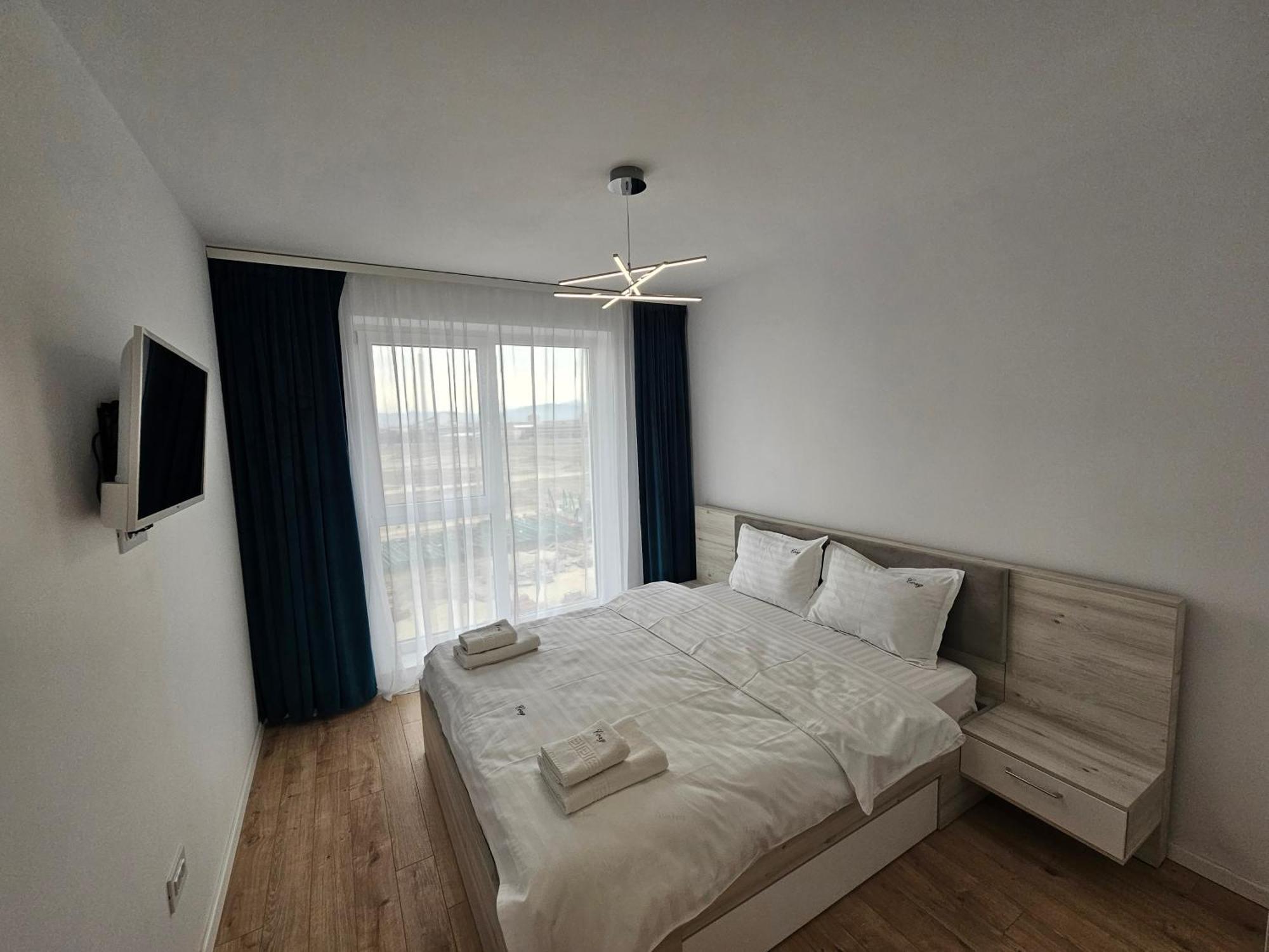 Deluxe Cozy Apartments - Coresi Mall #Braşov Exterior foto