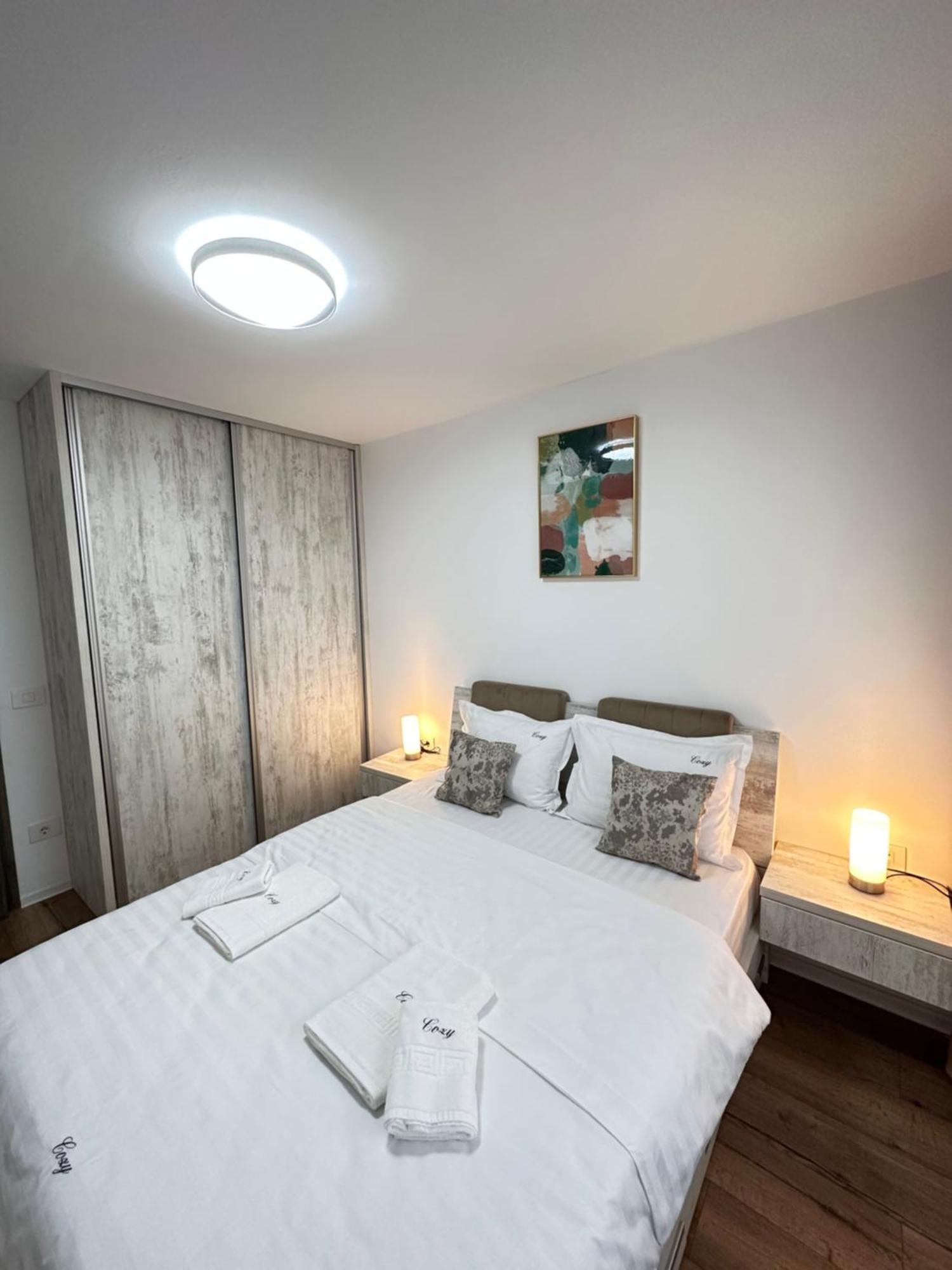Deluxe Cozy Apartments - Coresi Mall #Braşov Exterior foto